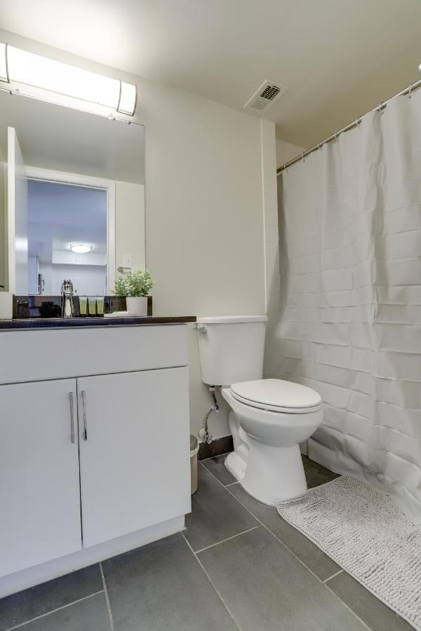 Stylish And Charming Apartment In Pentagon City Arlington Dış mekan fotoğraf