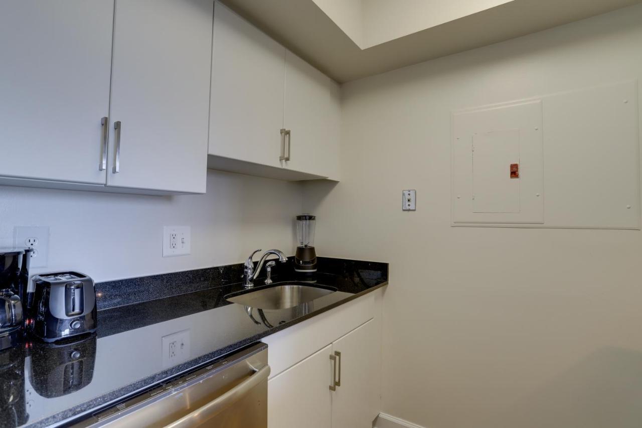 Stylish And Charming Apartment In Pentagon City Arlington Dış mekan fotoğraf