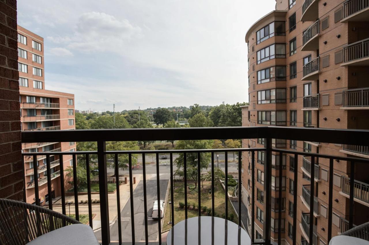 Stylish And Charming Apartment In Pentagon City Arlington Dış mekan fotoğraf