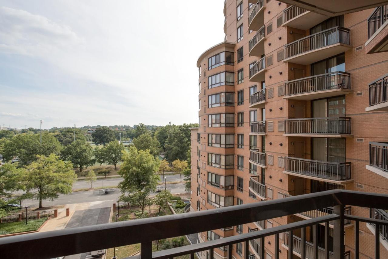 Stylish And Charming Apartment In Pentagon City Arlington Dış mekan fotoğraf